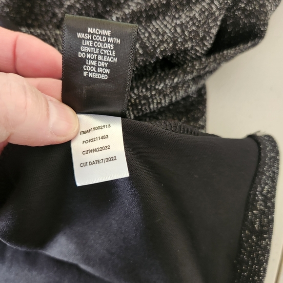 Torrid Black Glitter Lurex Flutter Sleeve Romper, sz 3X - Picture 9 of 9